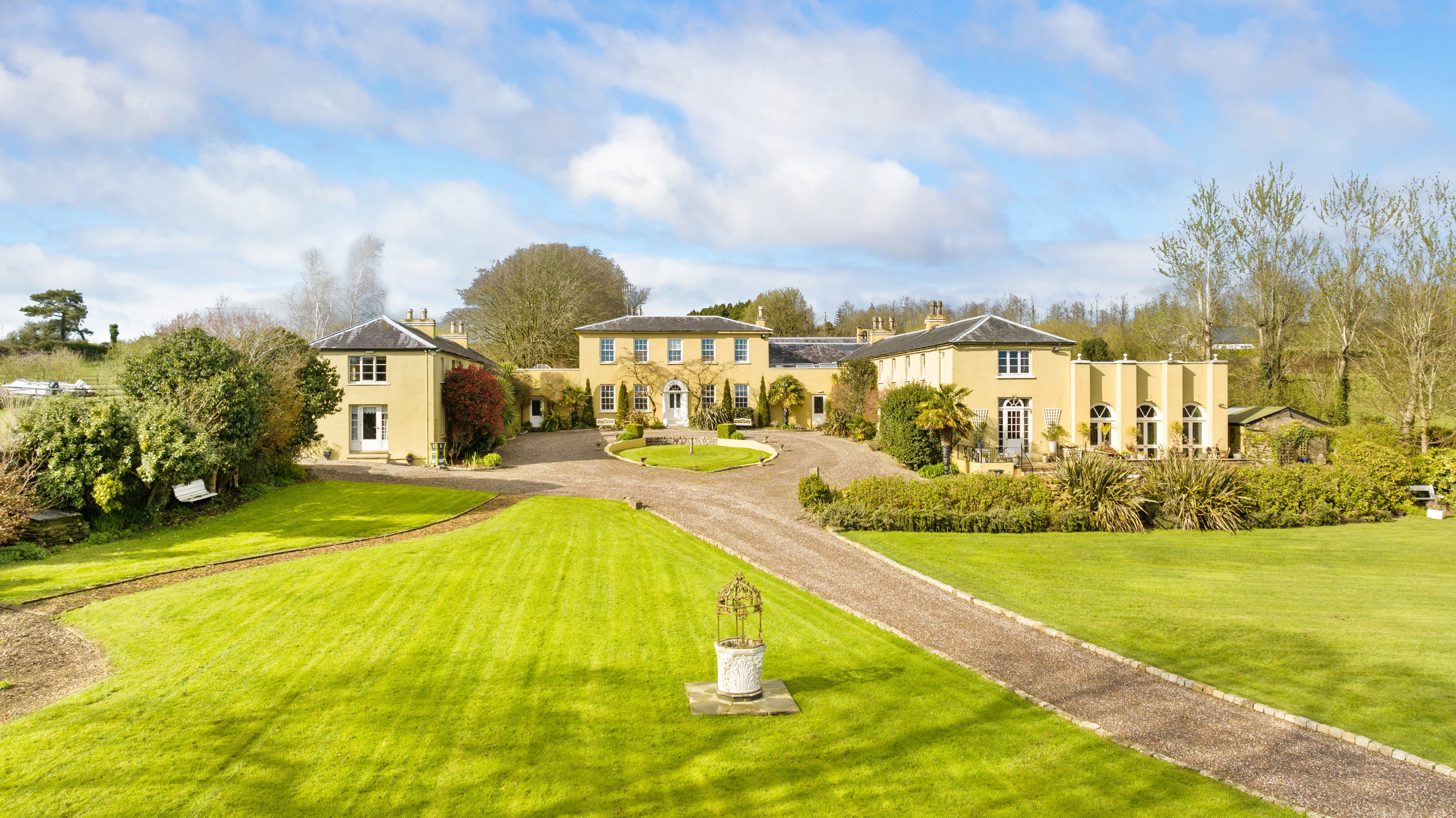 .The Ballinacurra House Estate.'