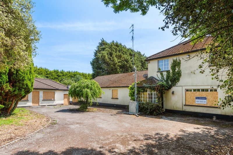 Property 1: Thornfield House & Thornfield Cottage