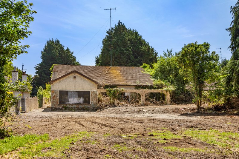 Property 2: Villa Lisa