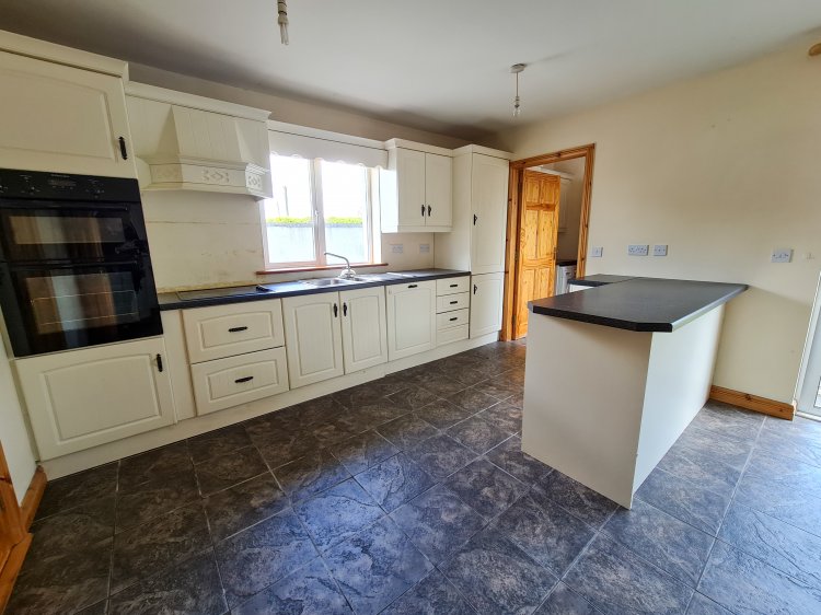 11 Carraig Mór, Lugalisheen South, Ballindine, County Mayo, Ireland Ballindine Mayo Offr.io