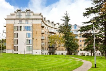 92 The Oaks, Rockfield, Dundrum, Dublin 16 image 2