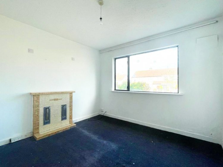 52 St Josephs Road Greenhills Dublin 12 D12 W2Y2 IE dummy Antrim Offr.io